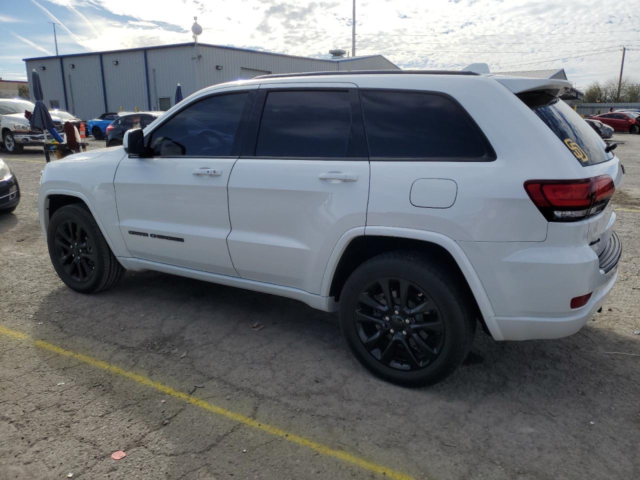 2018 JEEP GRAND CHER - Image 2