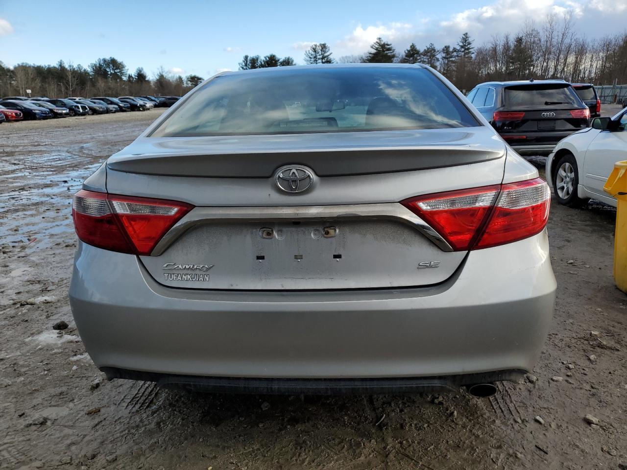 2016 TOYOTA CAMRY LE - Image 6