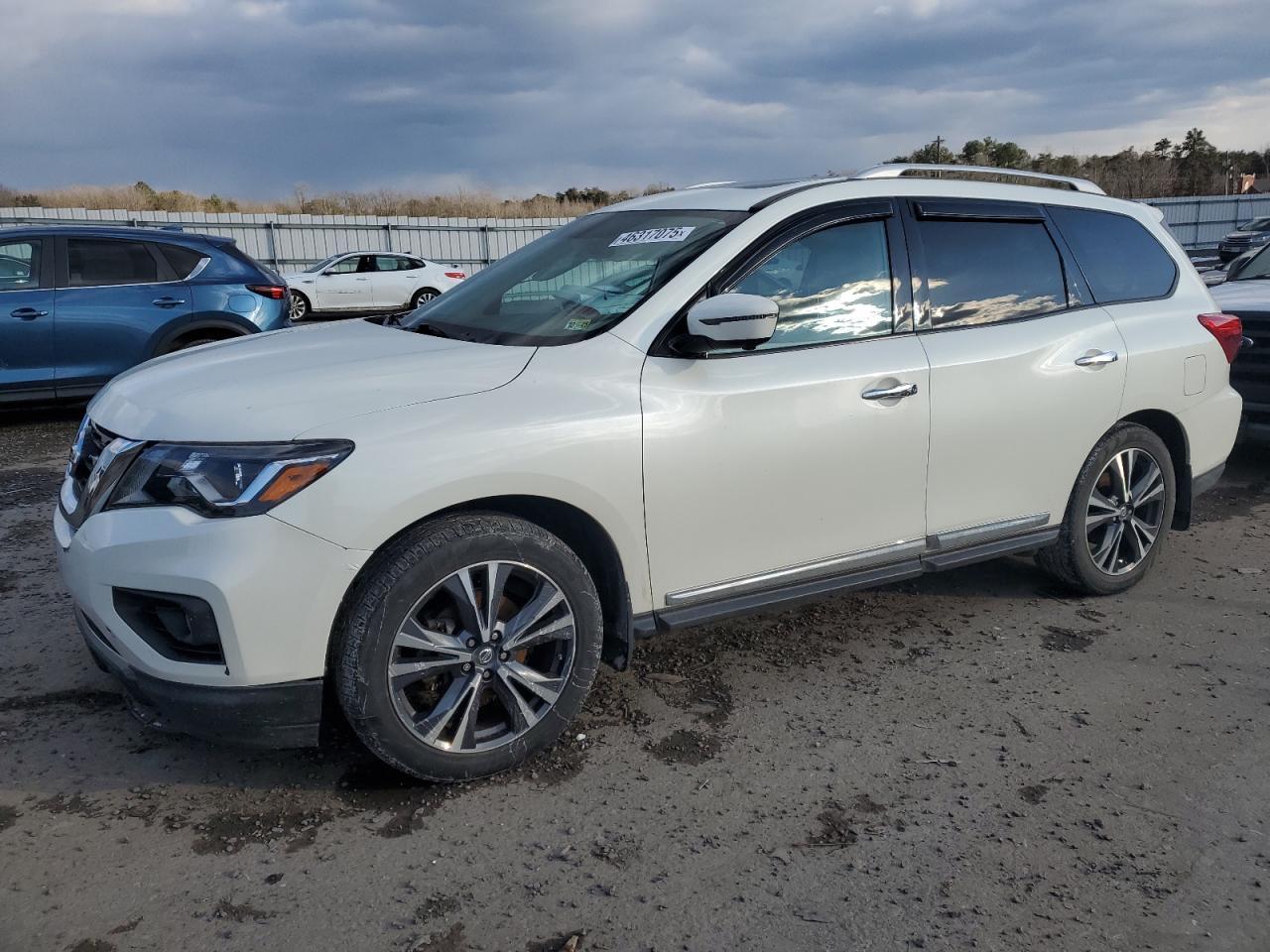 2017 NISSAN PATHFINDER