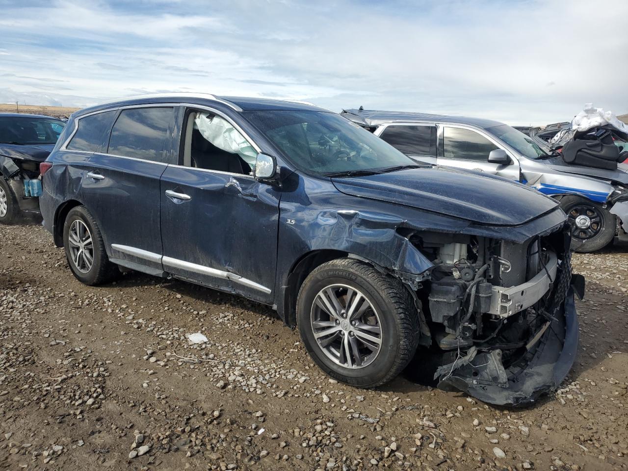 2019 INFINITI QX60 LUXE - Image 4