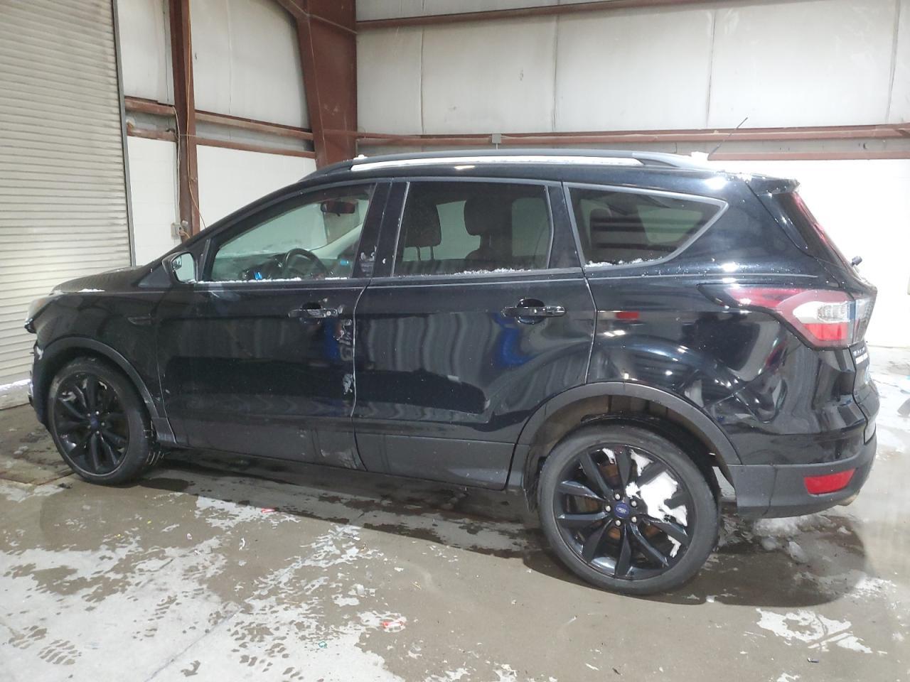 2017 FORD ESCAPE SE - Image 2