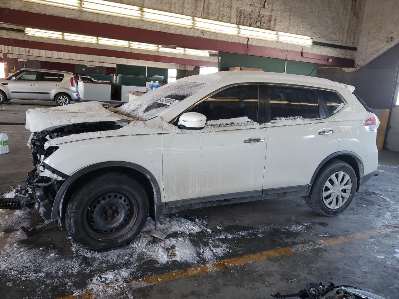 2015 NISSAN ROGUE S