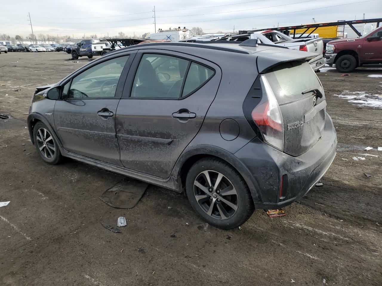 2018 TOYOTA PRIUS C - Image 2