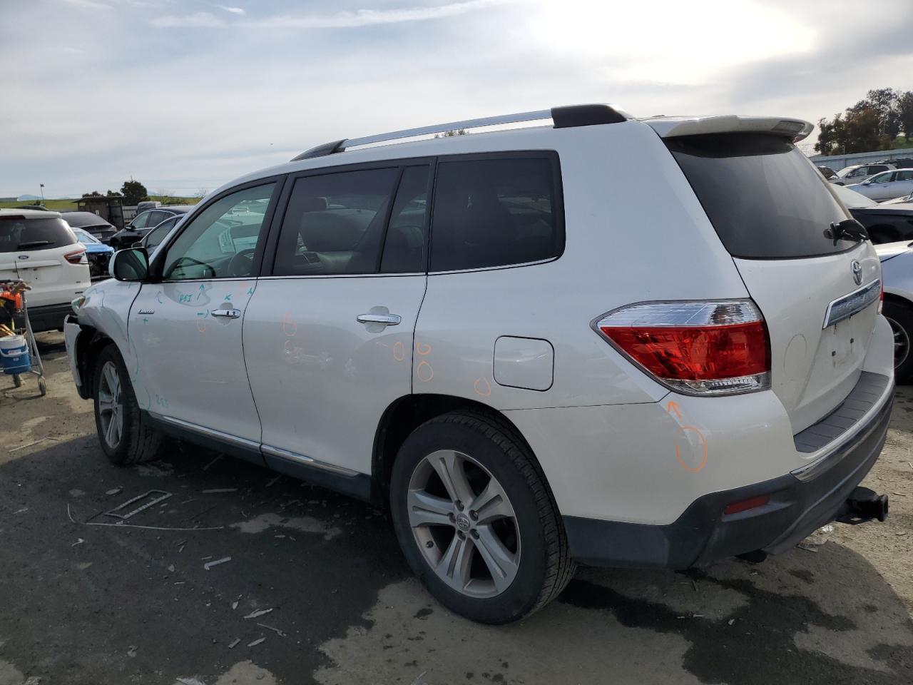 2011 TOYOTA HIGHLANDER - Фото 2