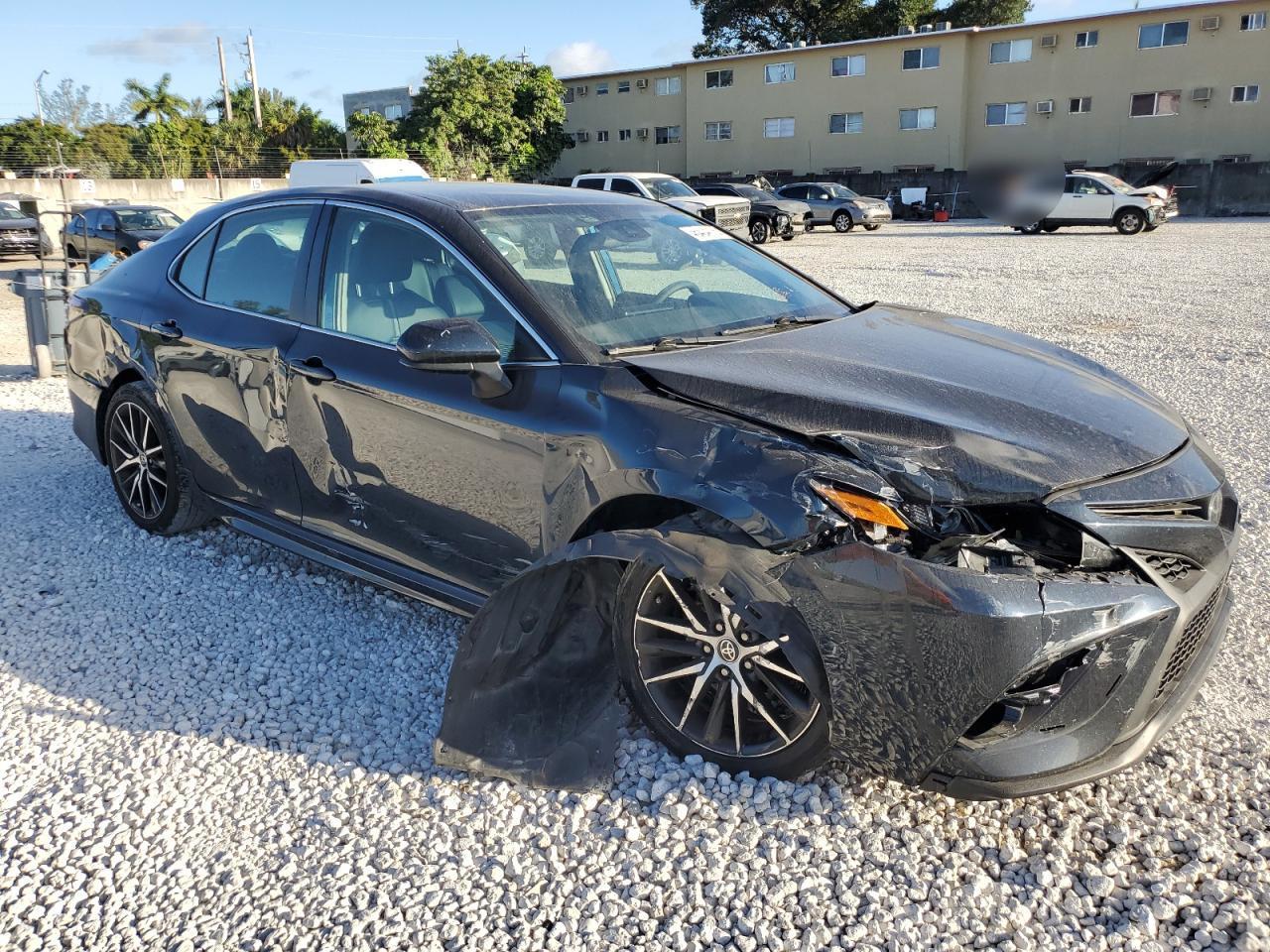 2021 TOYOTA CAMRY SE - Image 4