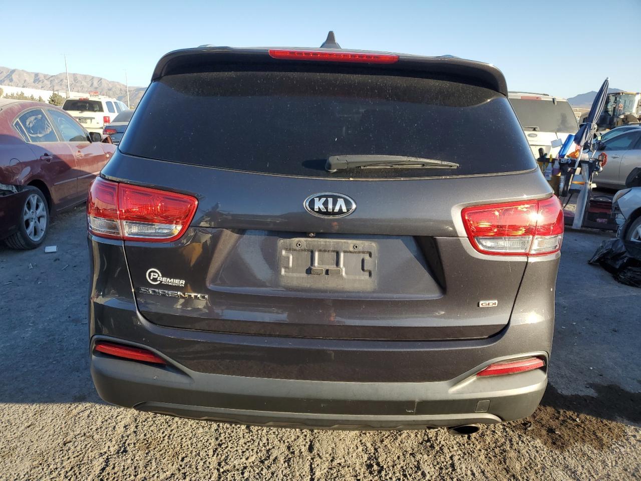 2016 KIA SORENTO LX - Image 6