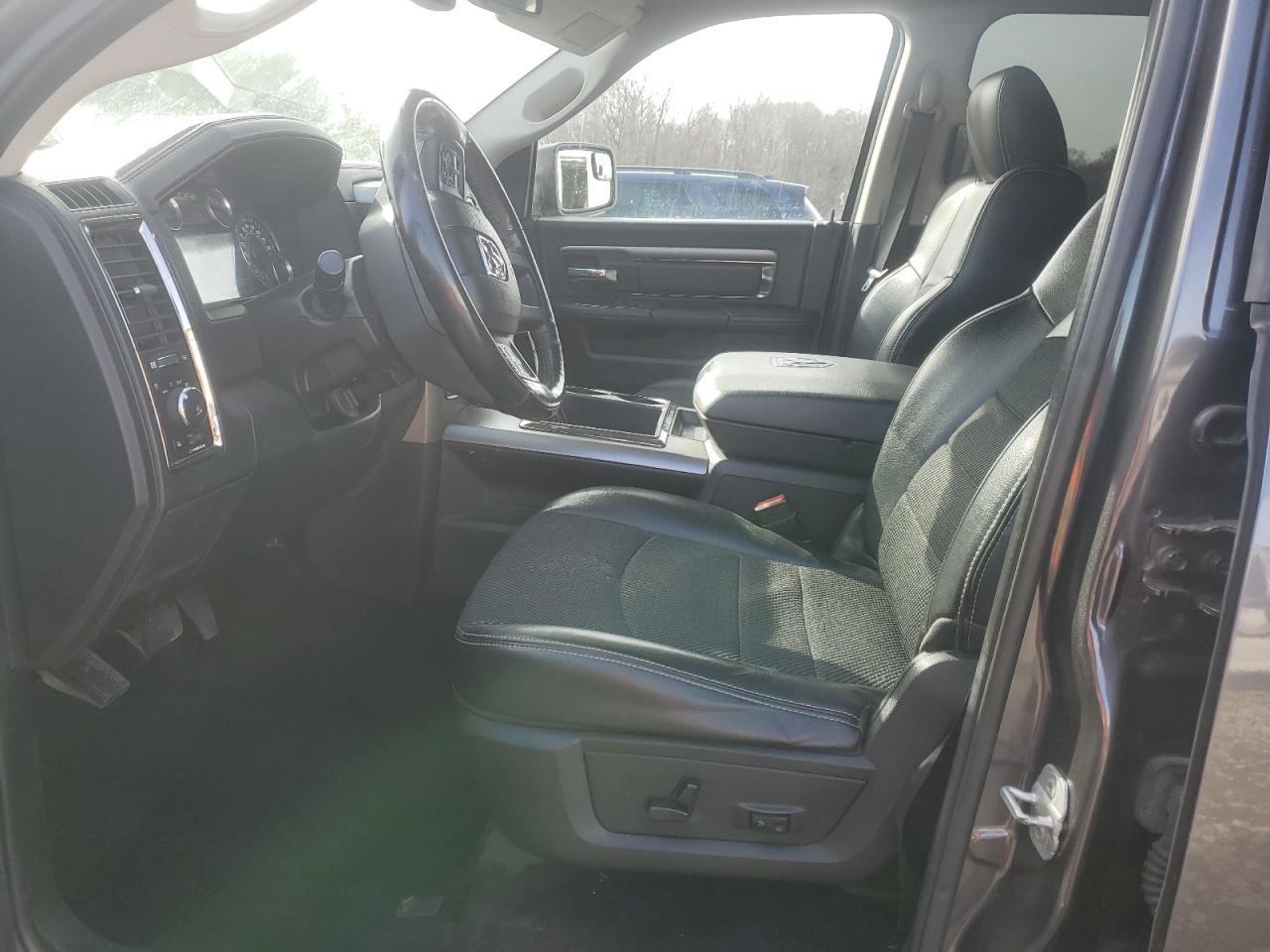 2014 RAM 1500 SPORT - Фото 7