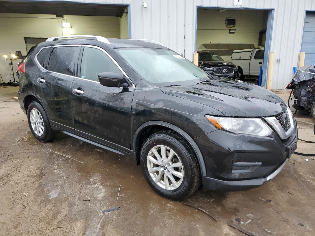 2018 NISSAN ROGUE S - Фото 4
