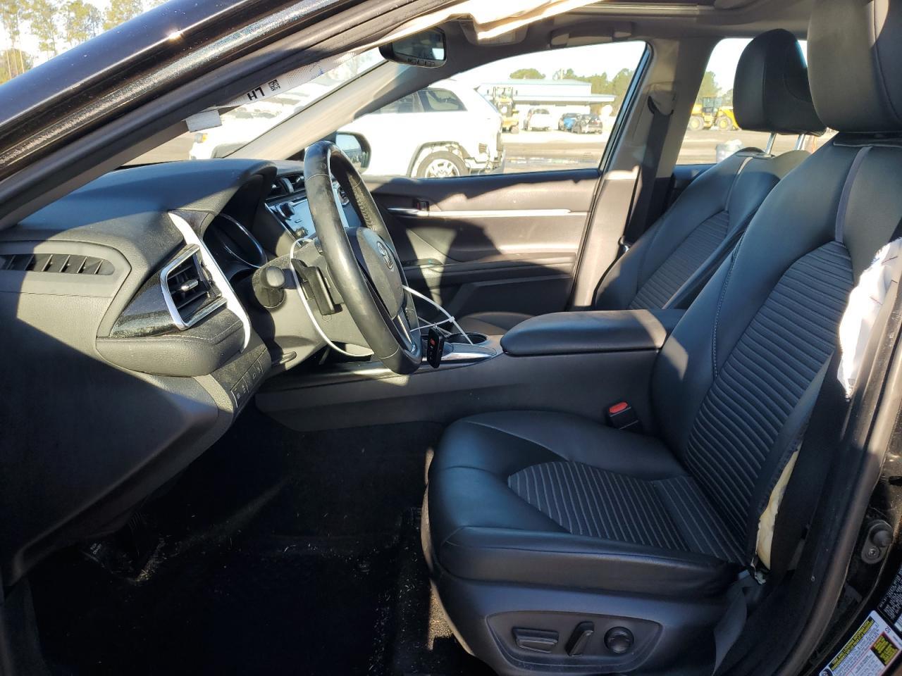 2018 TOYOTA CAMRY L - Фото 7