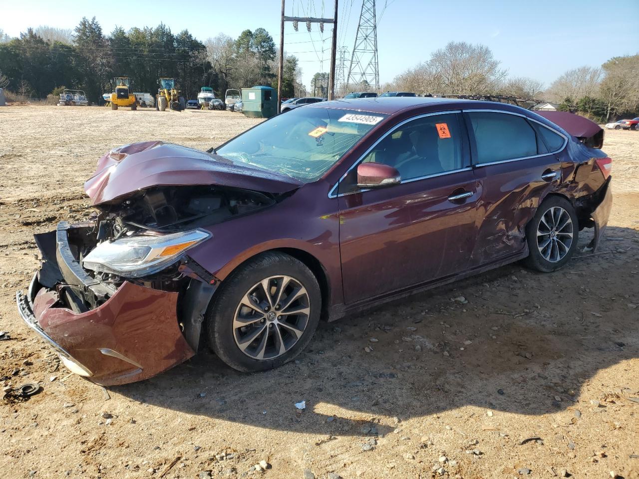 2016 TOYOTA AVALON XLE