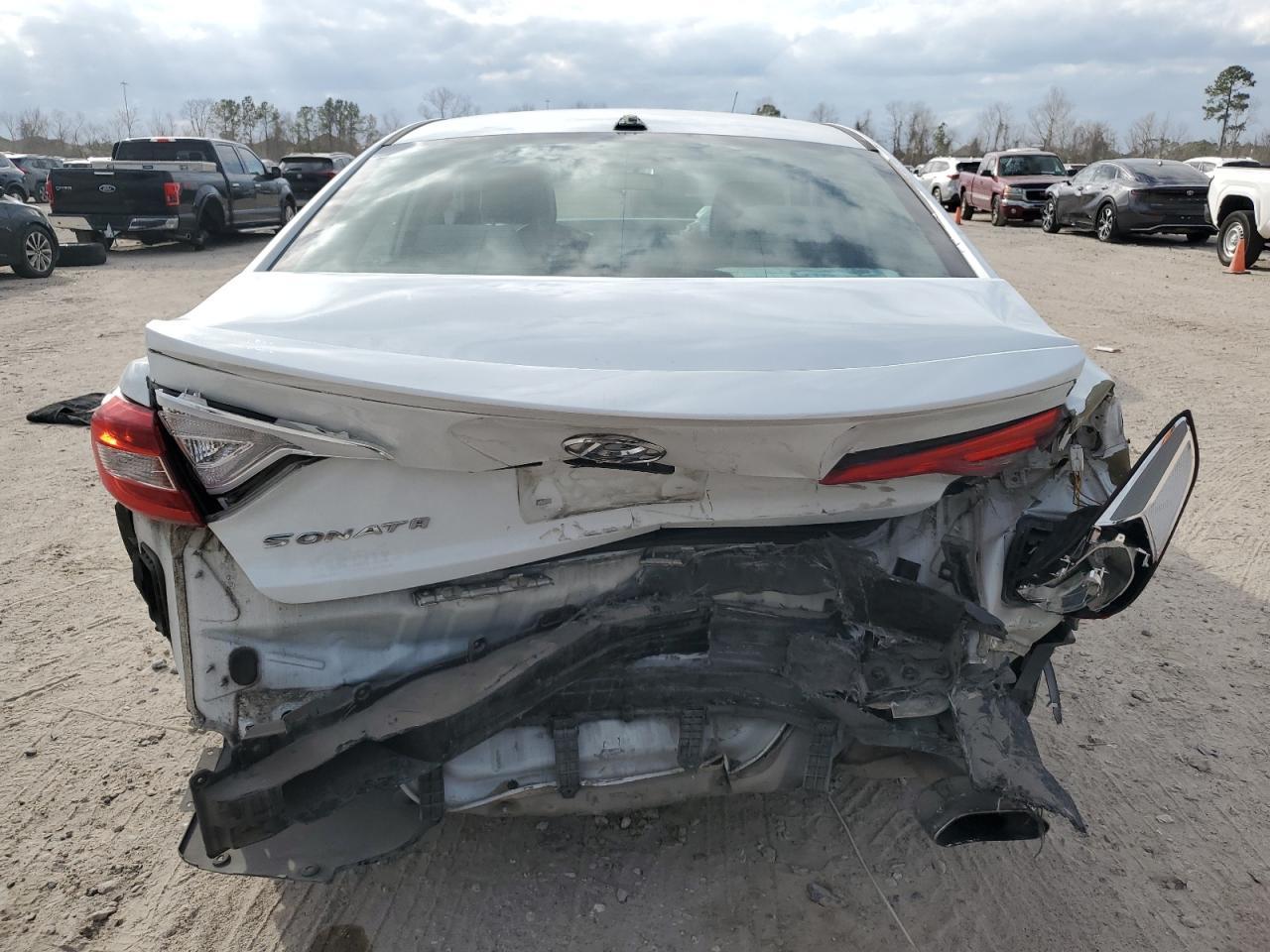 2017 HYUNDAI SONATA SE - Фото 6