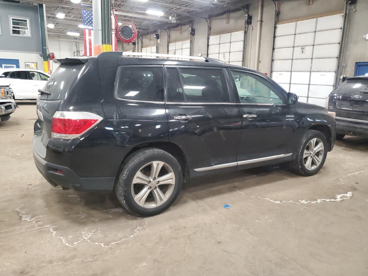2011 TOYOTA HIGHLANDER - Фото 3