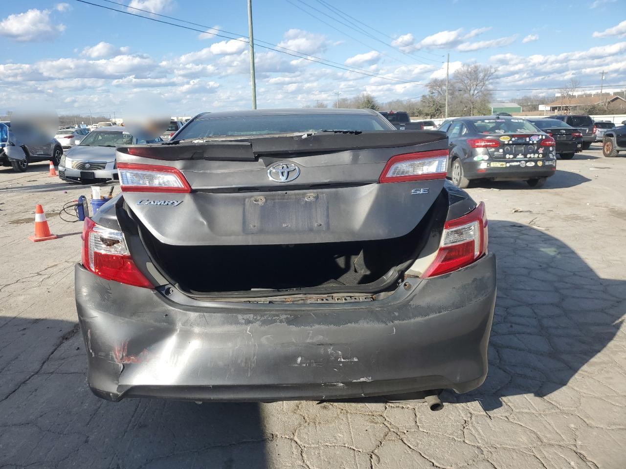 2014 TOYOTA CAMRY L - Image 6