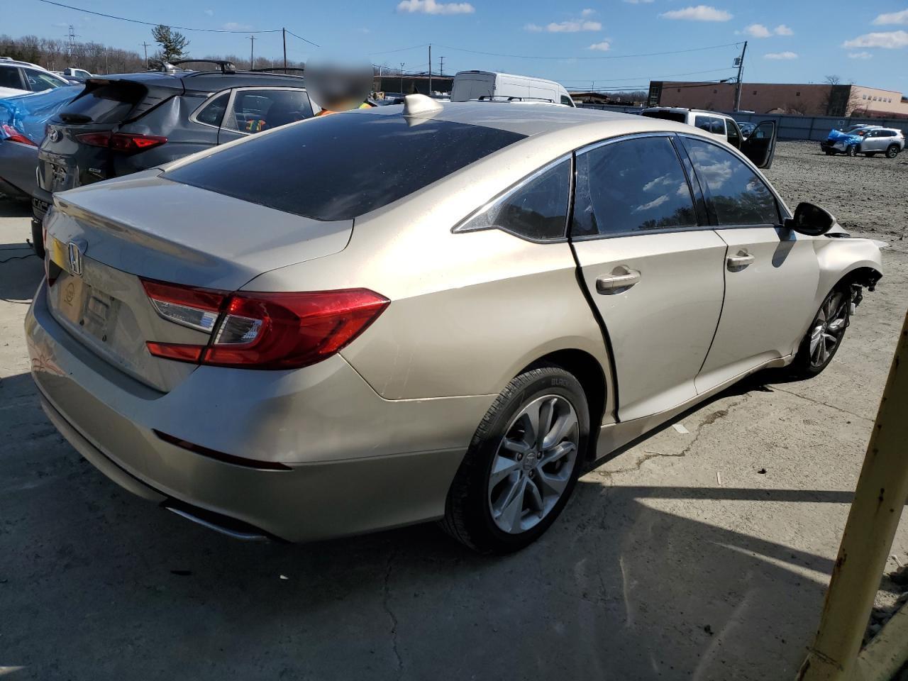 2018 HONDA ACCORD LX - Image 3