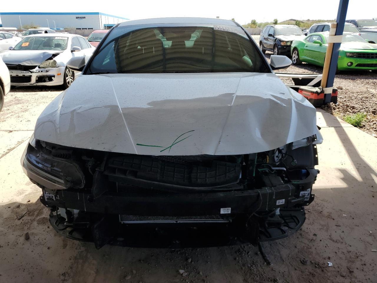 2024 HYUNDAI ELANTRA SE - Фото 5