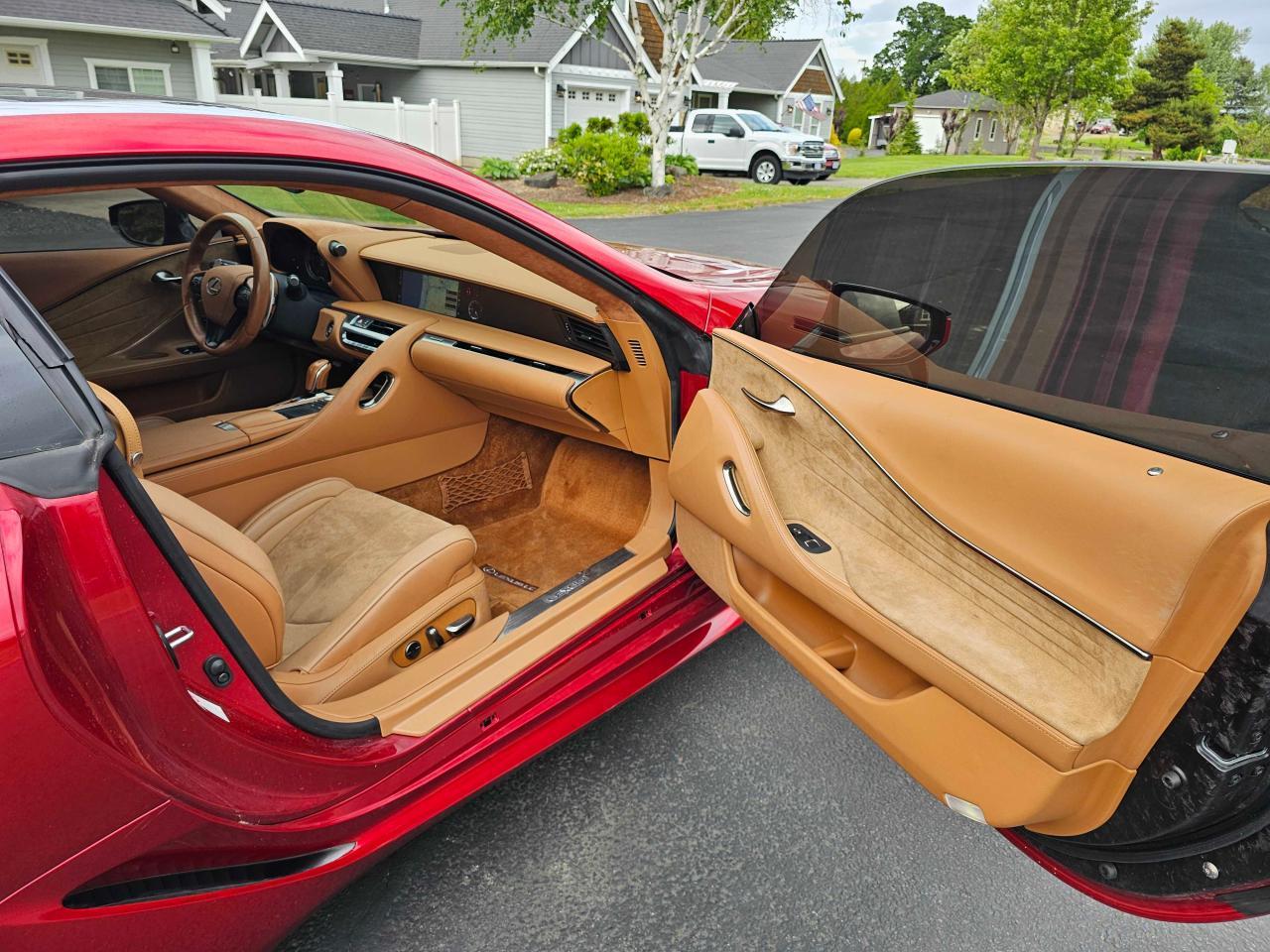 2018 LEXUS LC 500 - Image 5