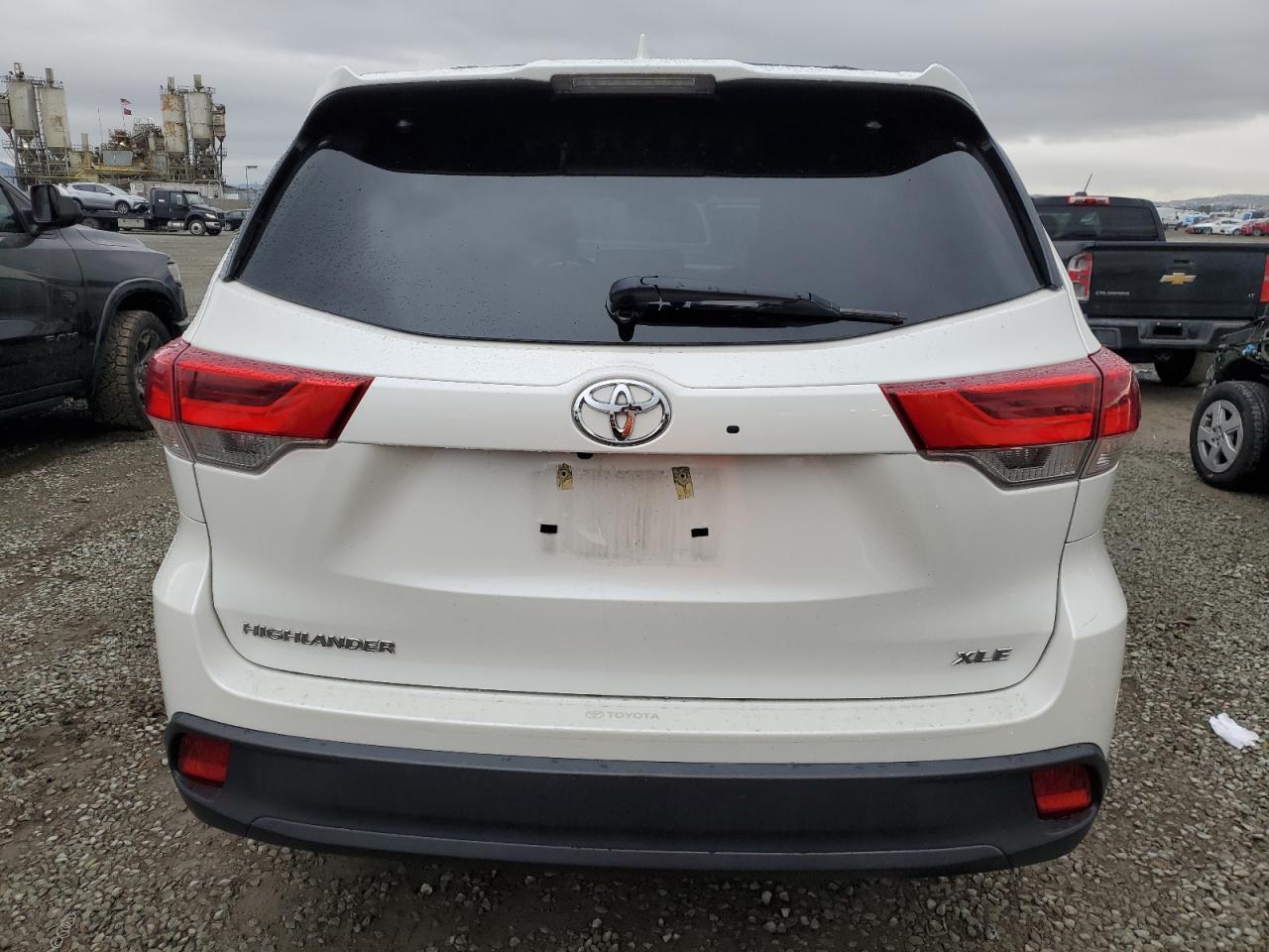 2019 TOYOTA HIGHLANDER - Image 6