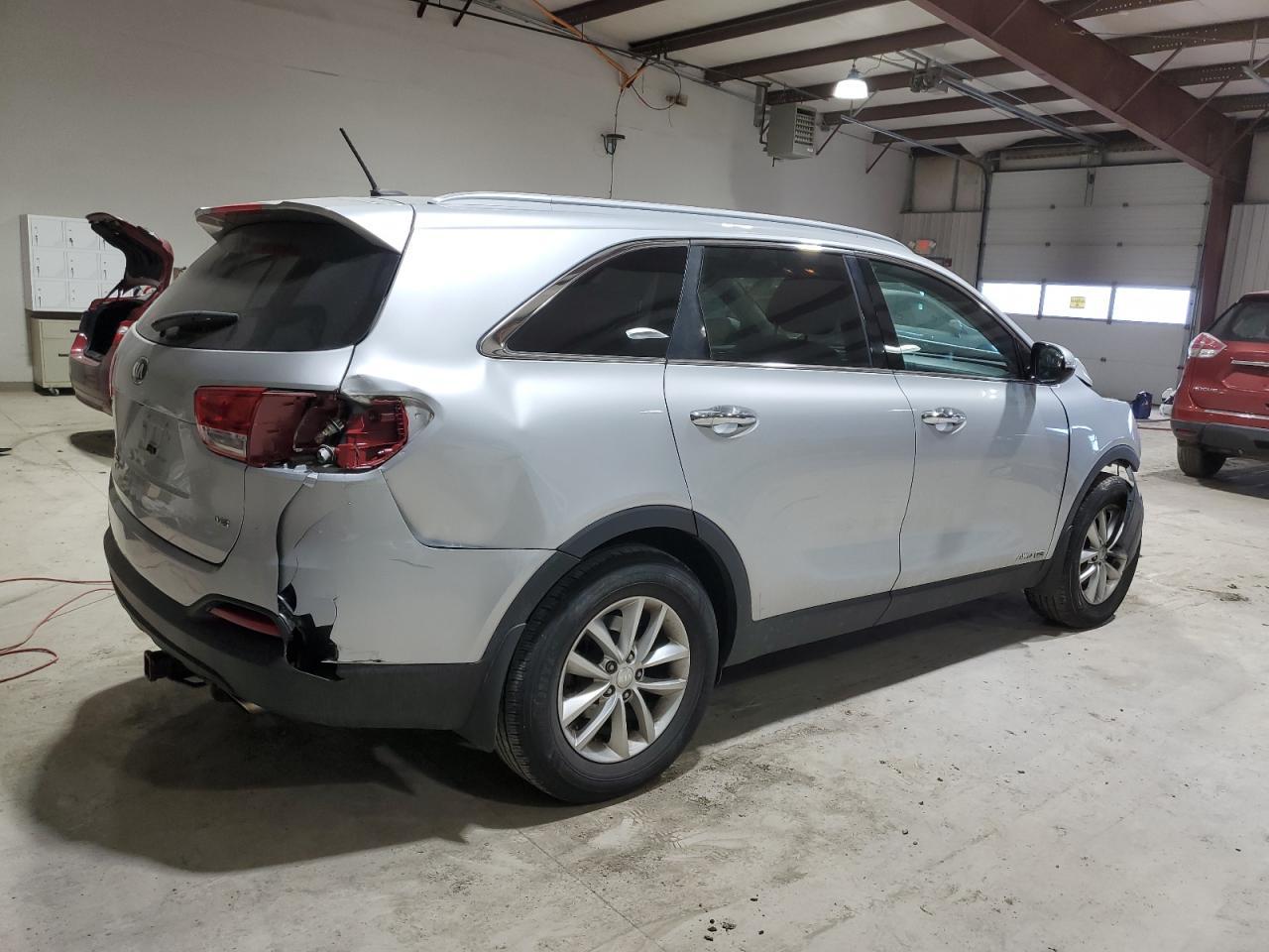 2016 KIA SORENTO LX - Image 3