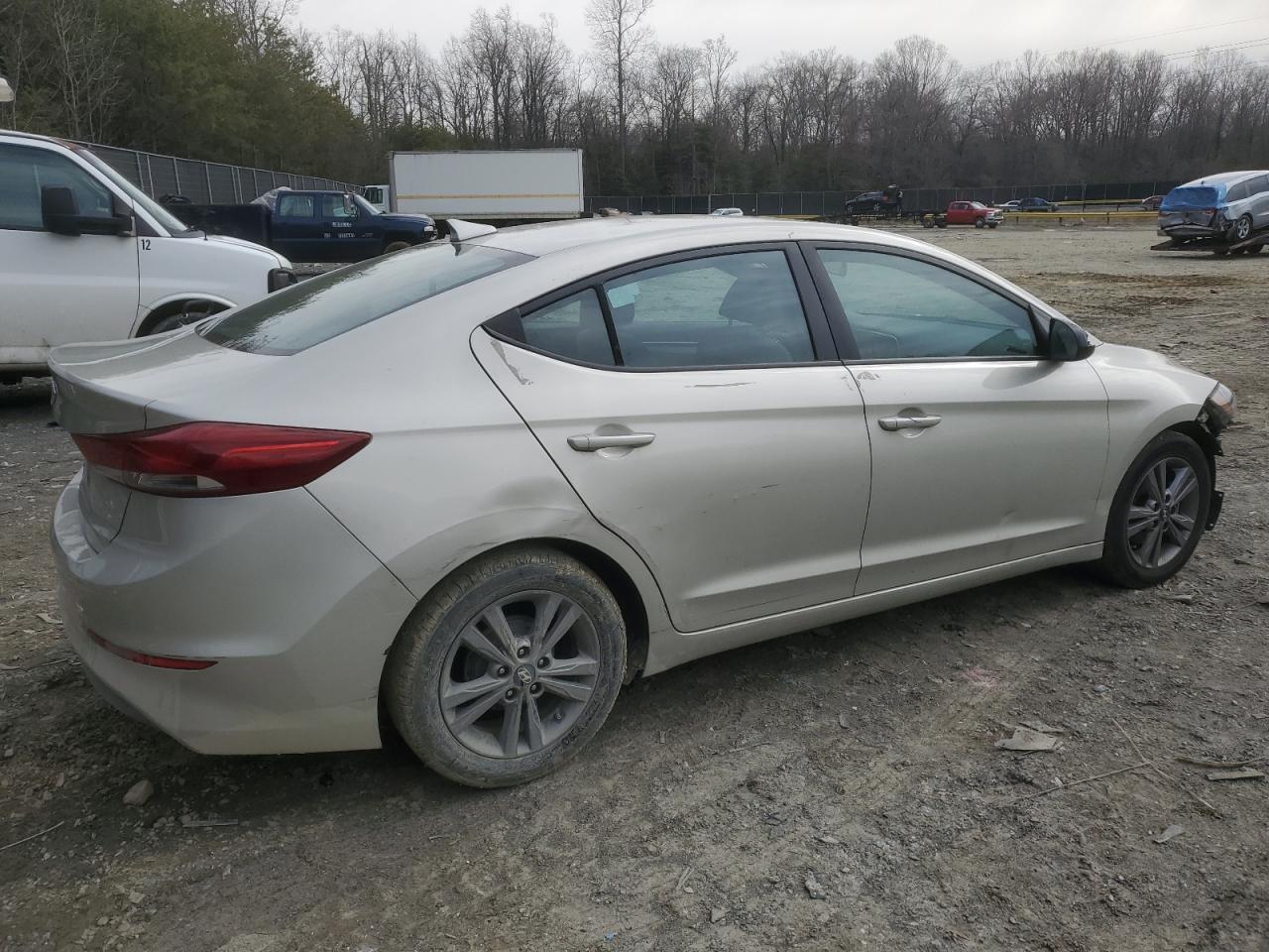 2017 HYUNDAI ELANTRA SE - Фото 3