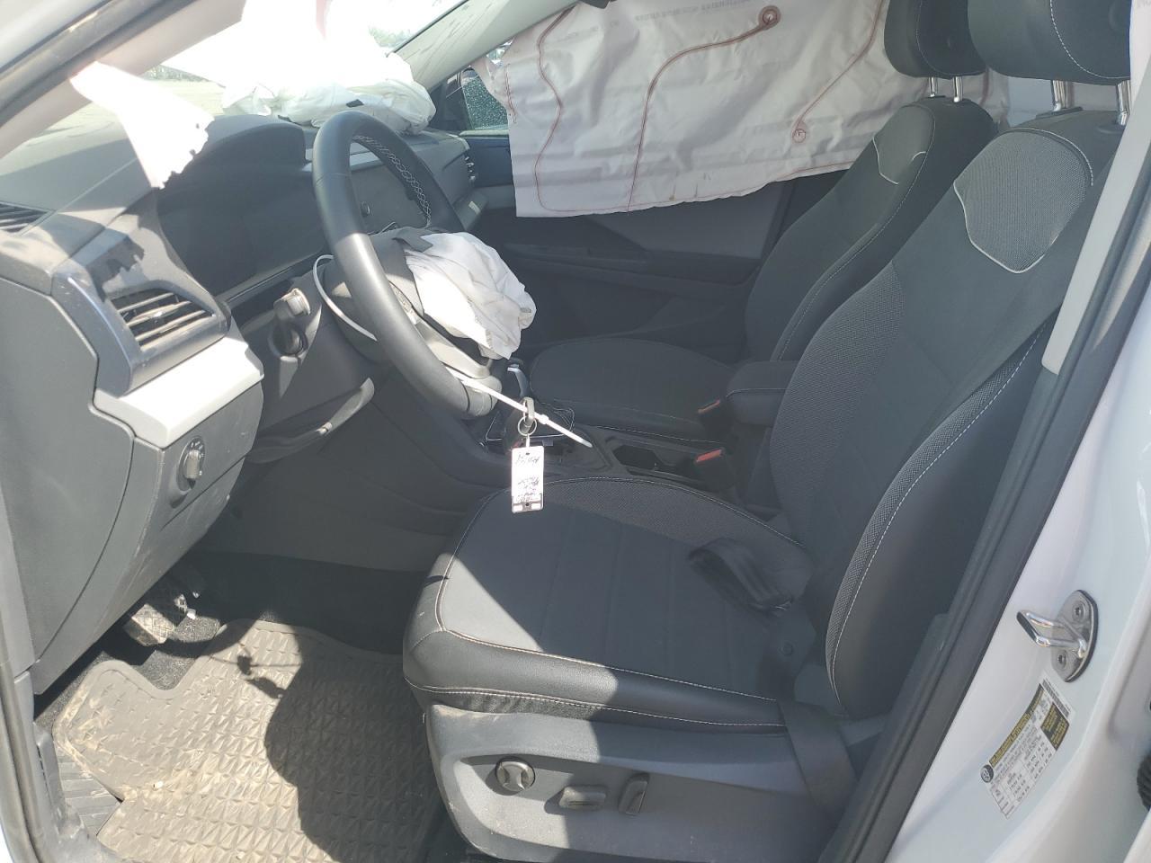 2023 VOLKSWAGEN TAOS SE - Фото 7