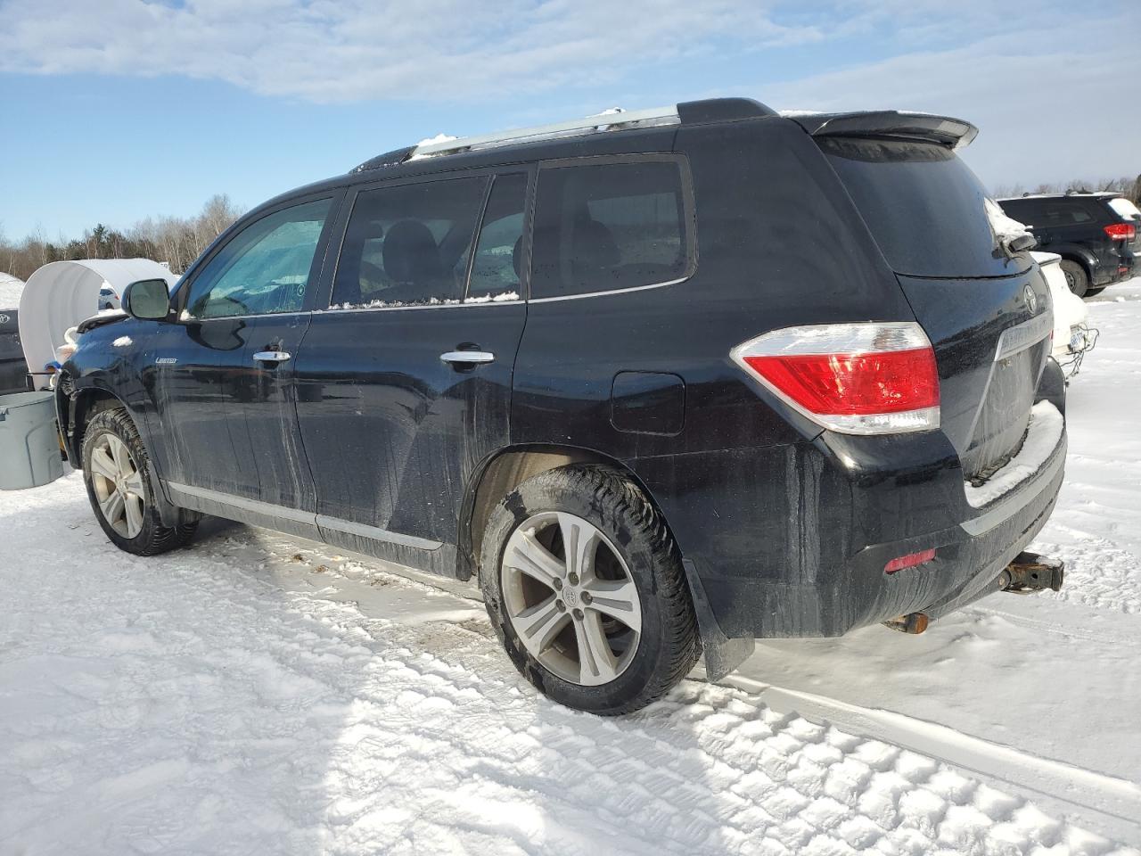 2012 TOYOTA HIGHLANDER - Image 2