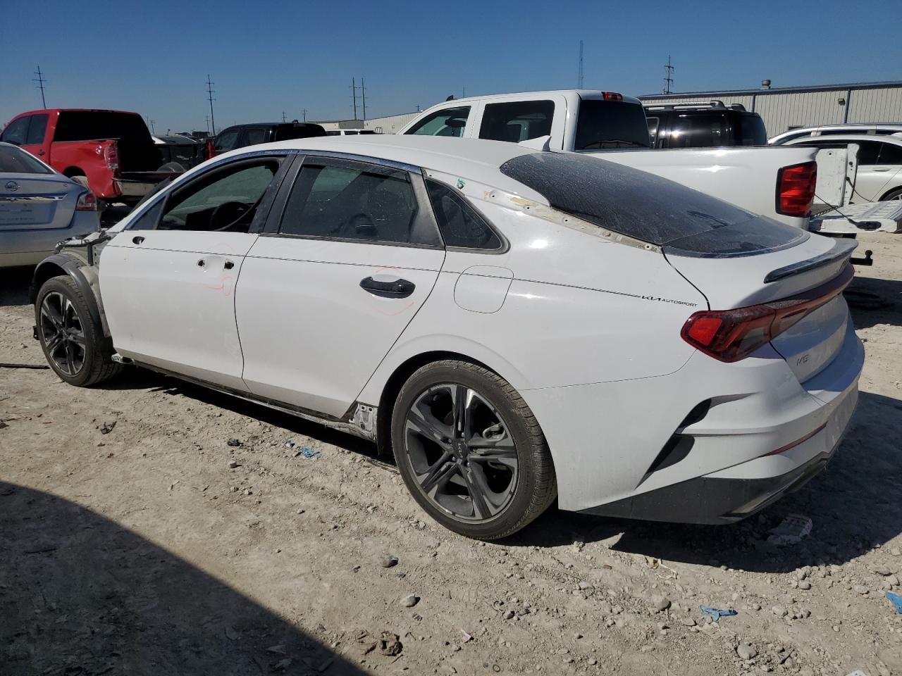 2023 KIA K5 GT LINE - Image 2