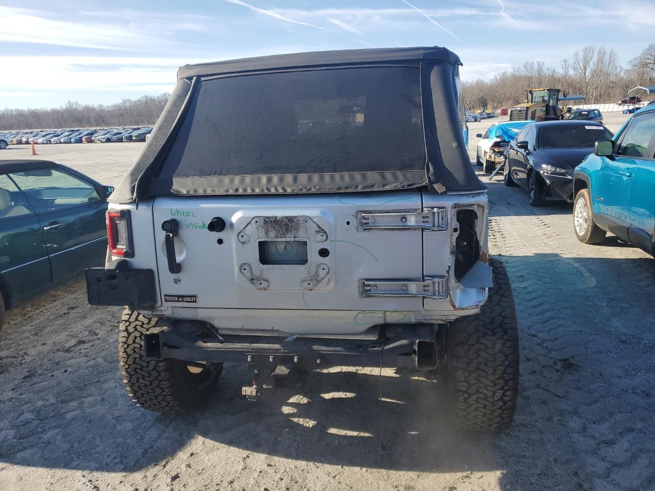 2012 JEEP WRANGLER U - Image 6
