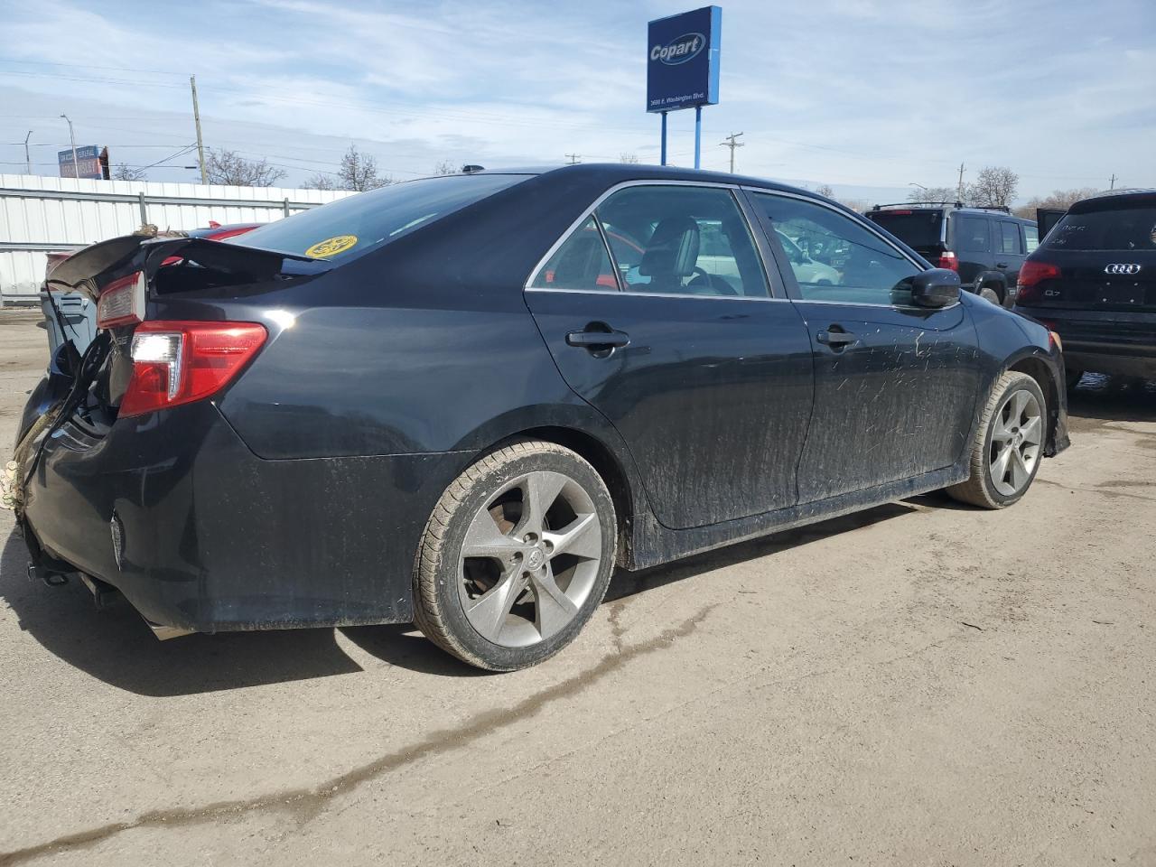 2014 TOYOTA CAMRY L - Фото 3