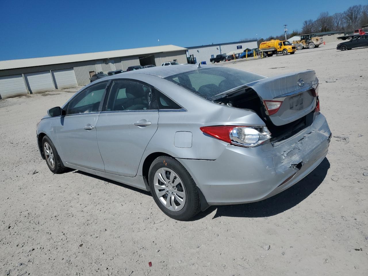 2011 HYUNDAI SONATA GLS - Image 2