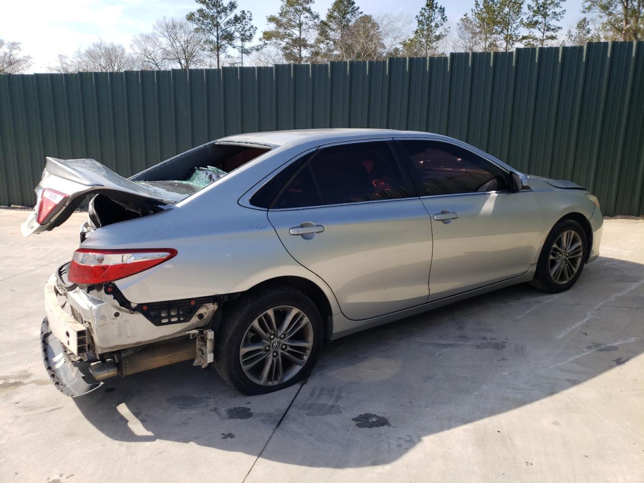 2015 TOYOTA CAMRY LE - Image 3