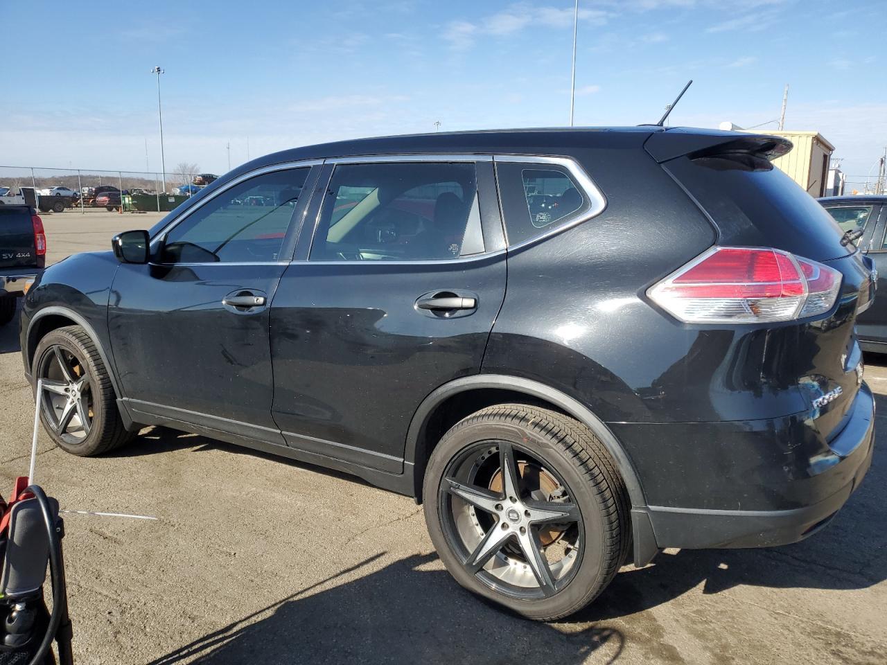 2016 NISSAN ROGUE S - Фото 2