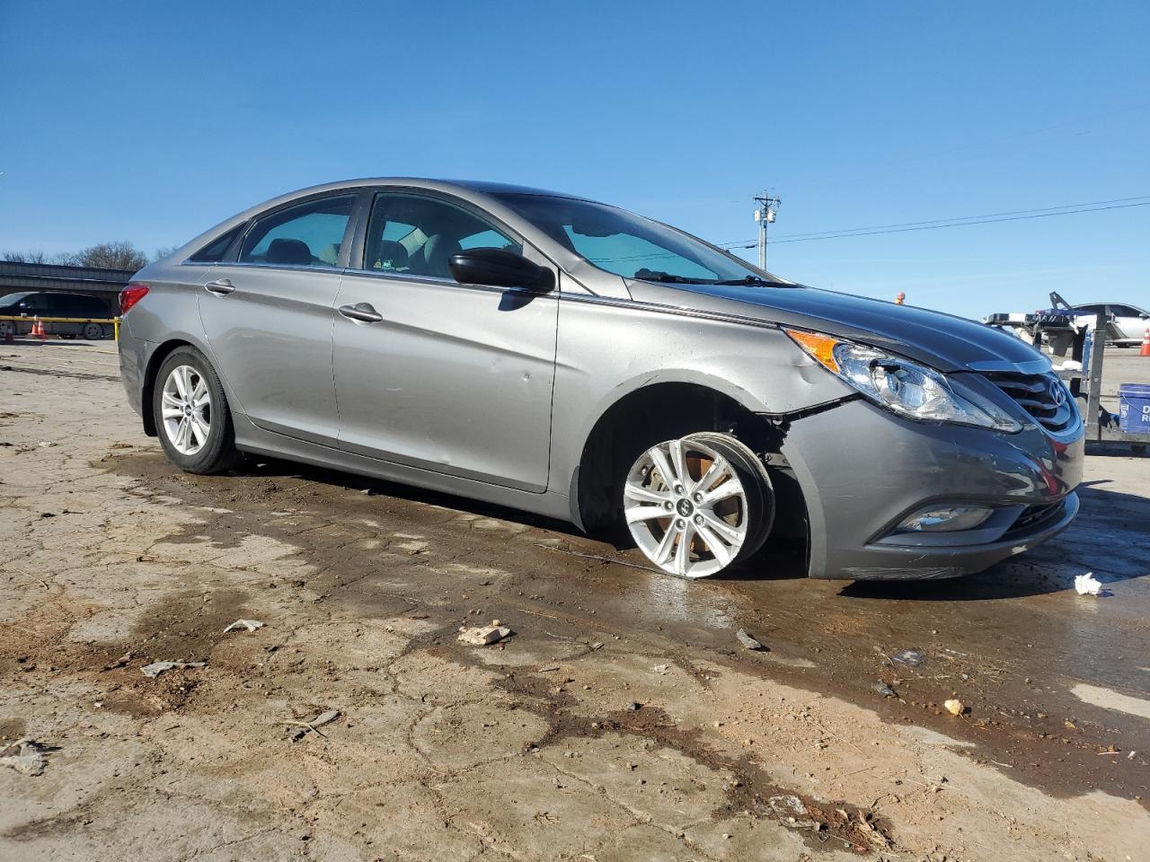 2013 HYUNDAI SONATA GLS - Image 4