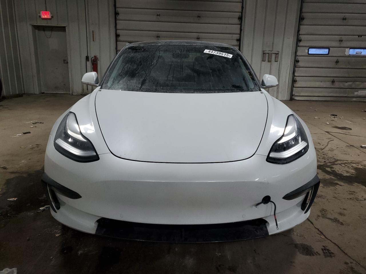 2019 TESLA MODEL 3 - Image 5