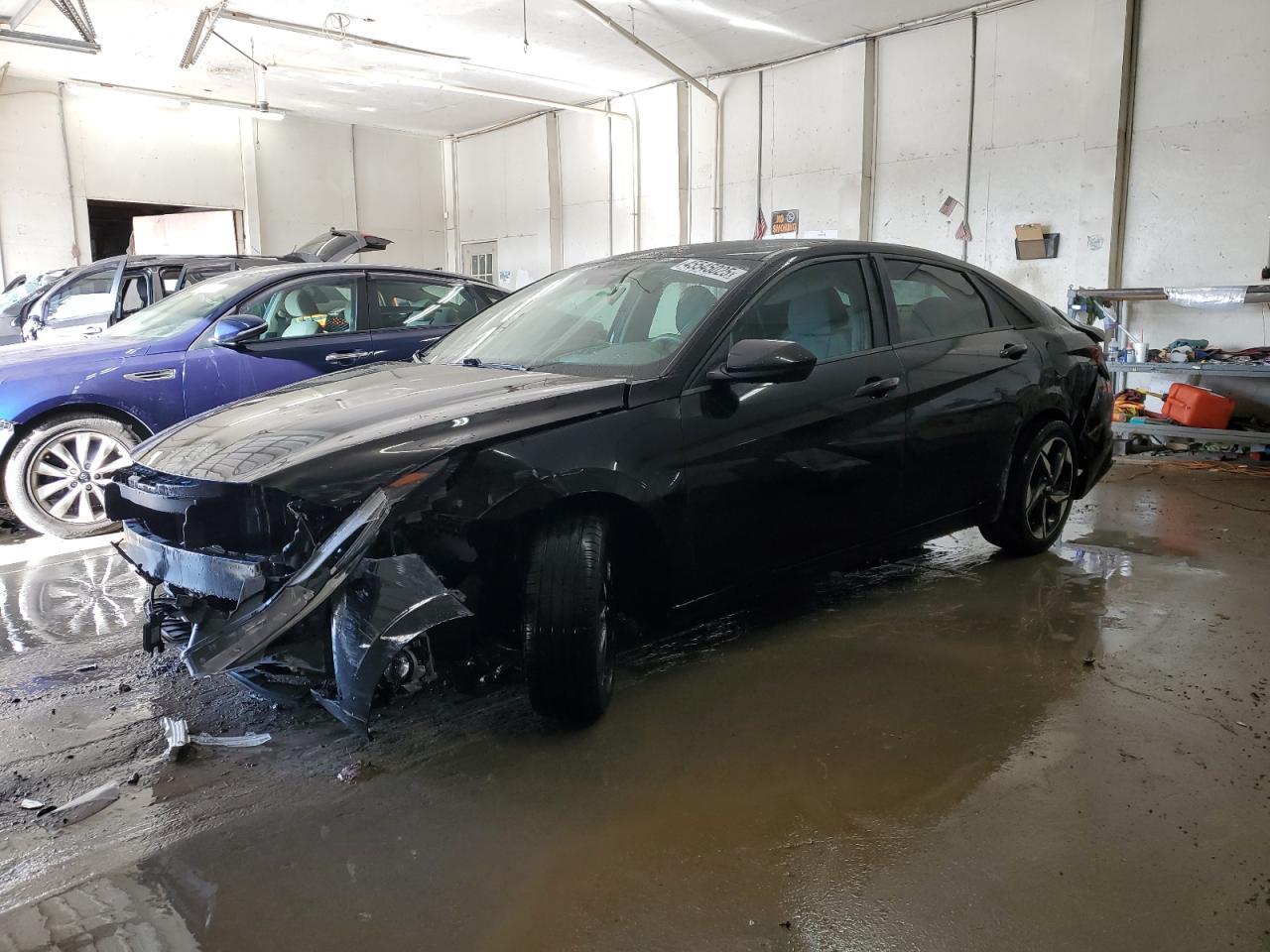 2023 HYUNDAI ELANTRA SE