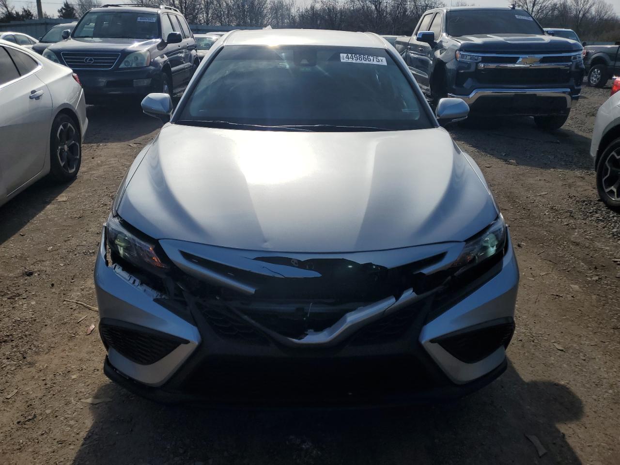 2021 TOYOTA CAMRY SE - Фото 5