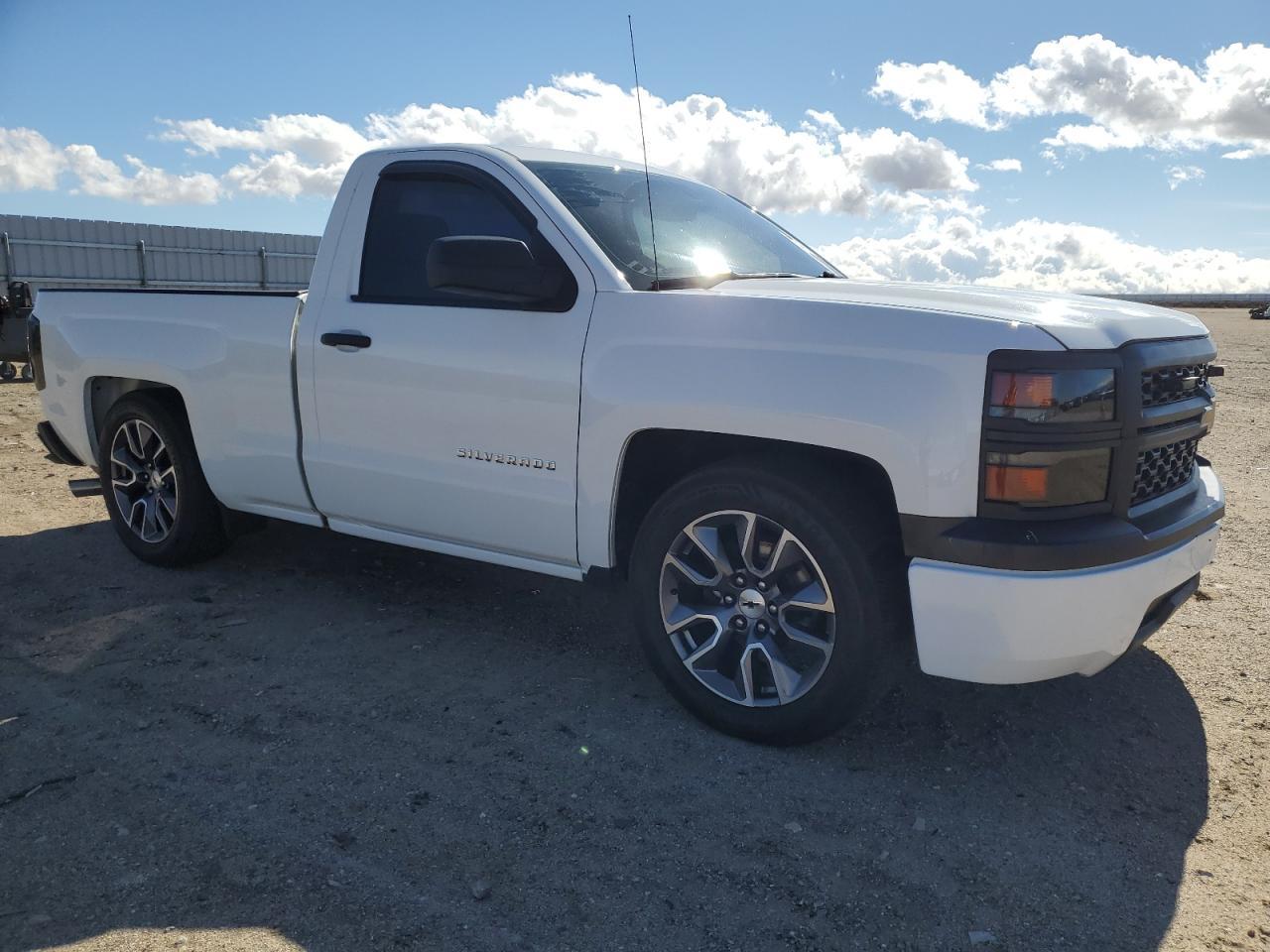 2015 CHEVROLET SILVERADO - Image 4