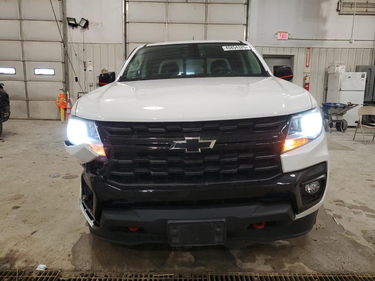 2021 CHEVROLET COLORADO L - Image 5