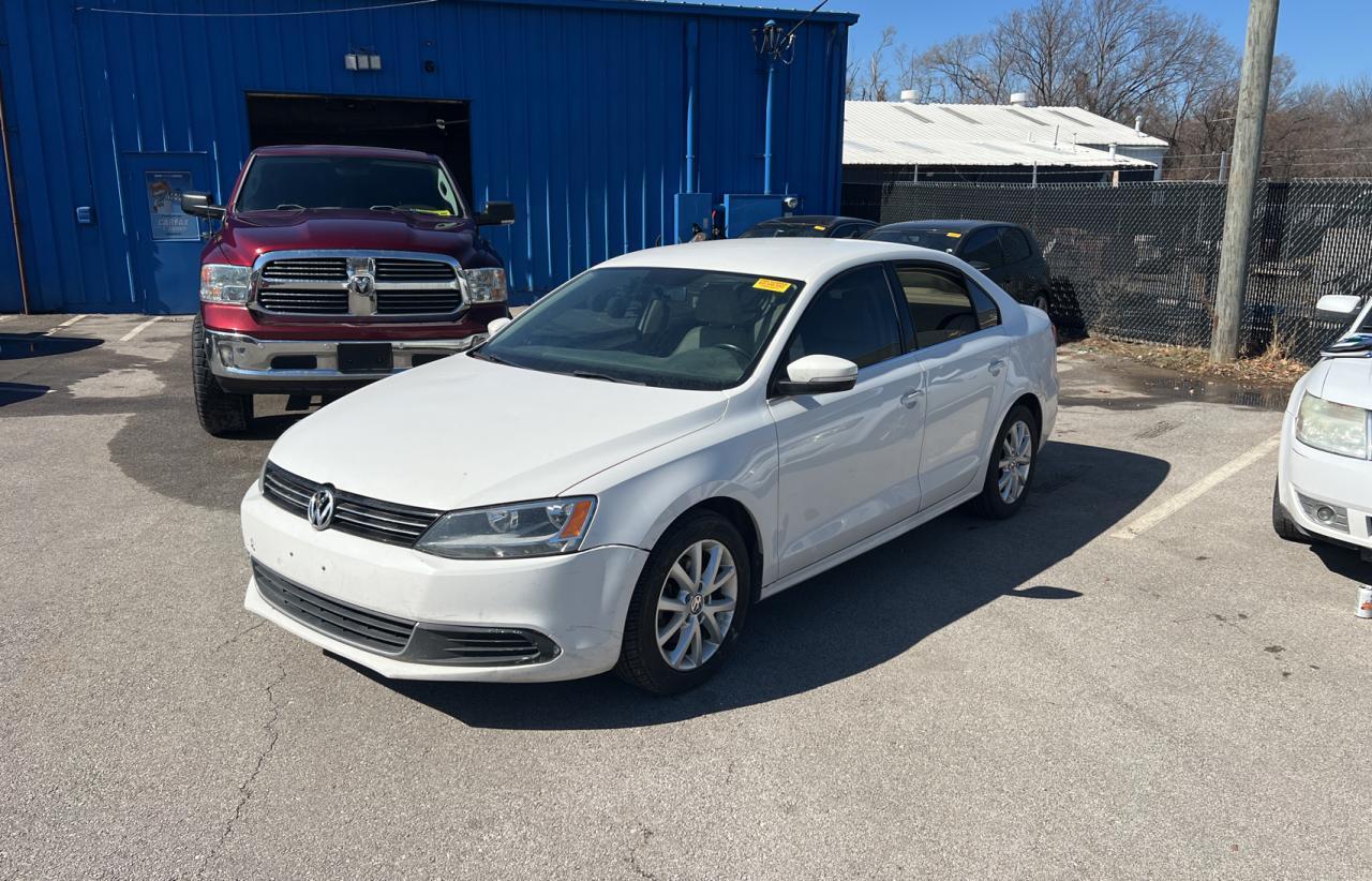 2014 VOLKSWAGEN JETTA SE - Image 2