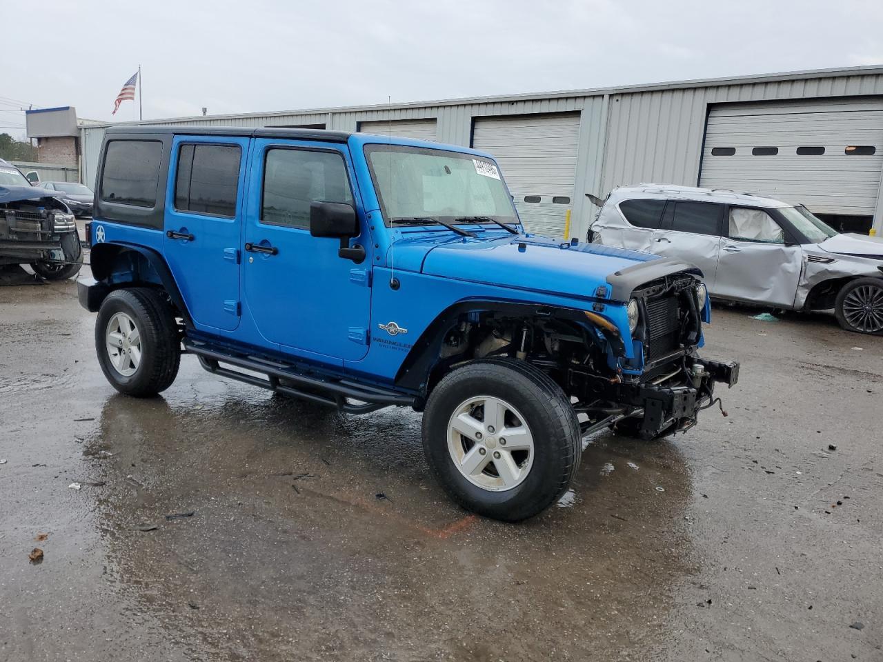 2015 JEEP WRANGLER U - Image 4