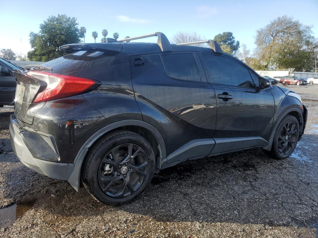 2021 TOYOTA C-HR XLE - Фото 3