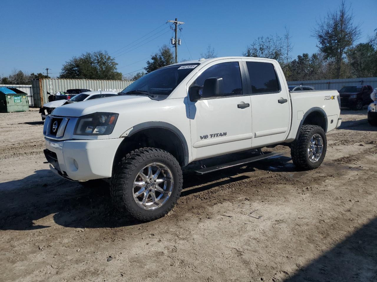 2013 NISSAN TITAN S