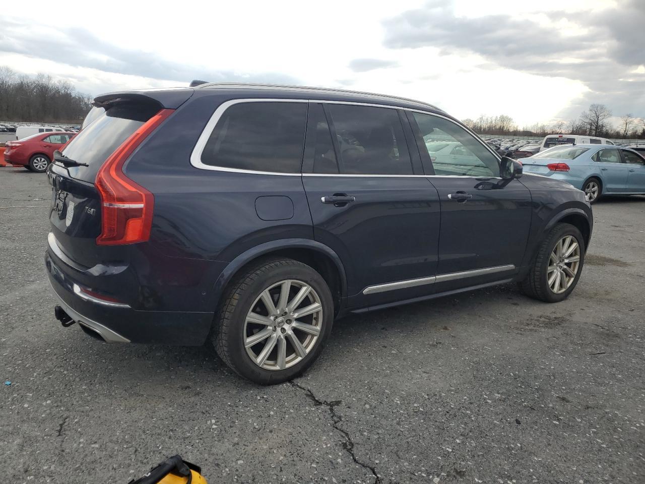 2016 VOLVO XC90 T6 - Image 3