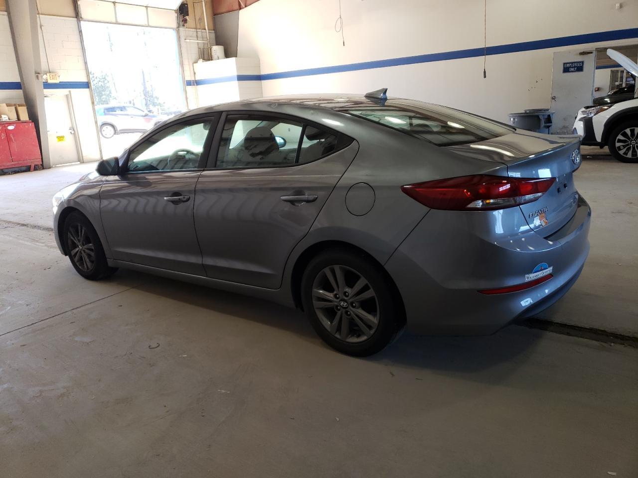 2017 HYUNDAI ELANTRA SE - Image 2
