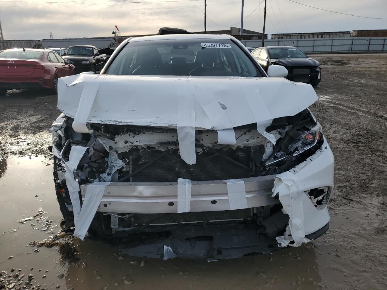 2020 TOYOTA CAMRY SE - Фото 5
