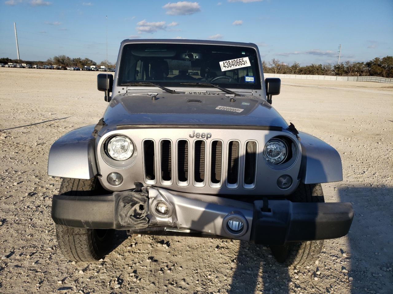 2017 JEEP WRANGLER U - Image 5
