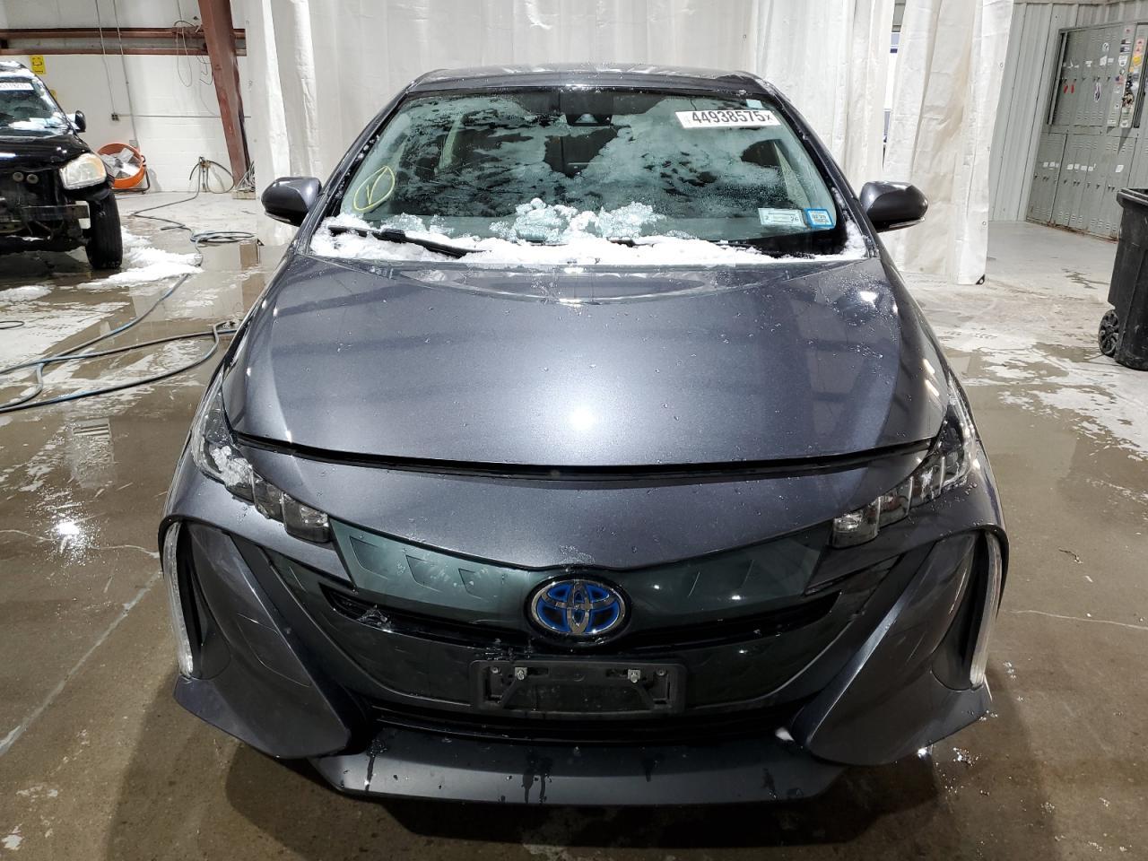 2018 TOYOTA PRIUS PRIM - Image 5