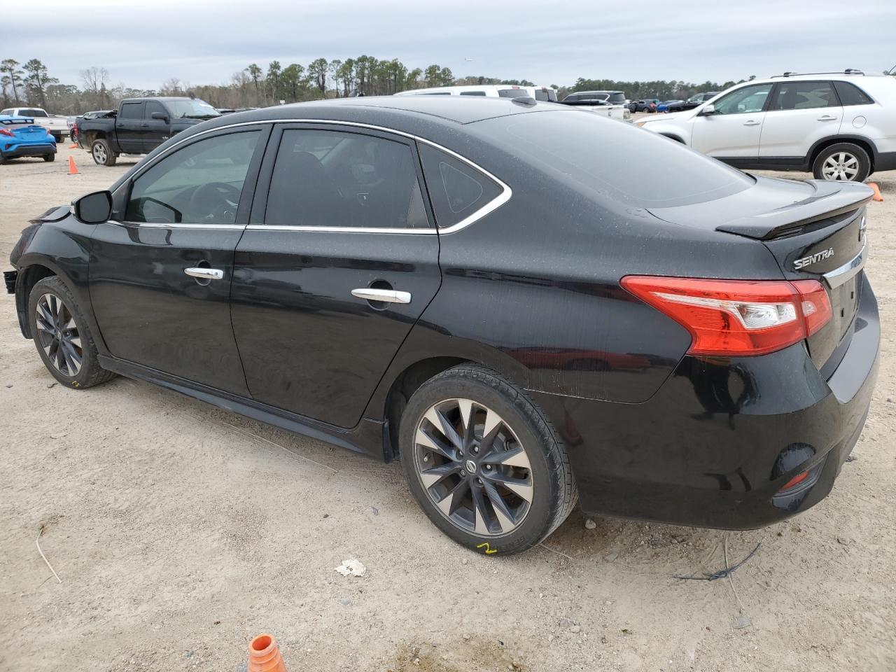 2017 NISSAN SENTRA S - Фото 2