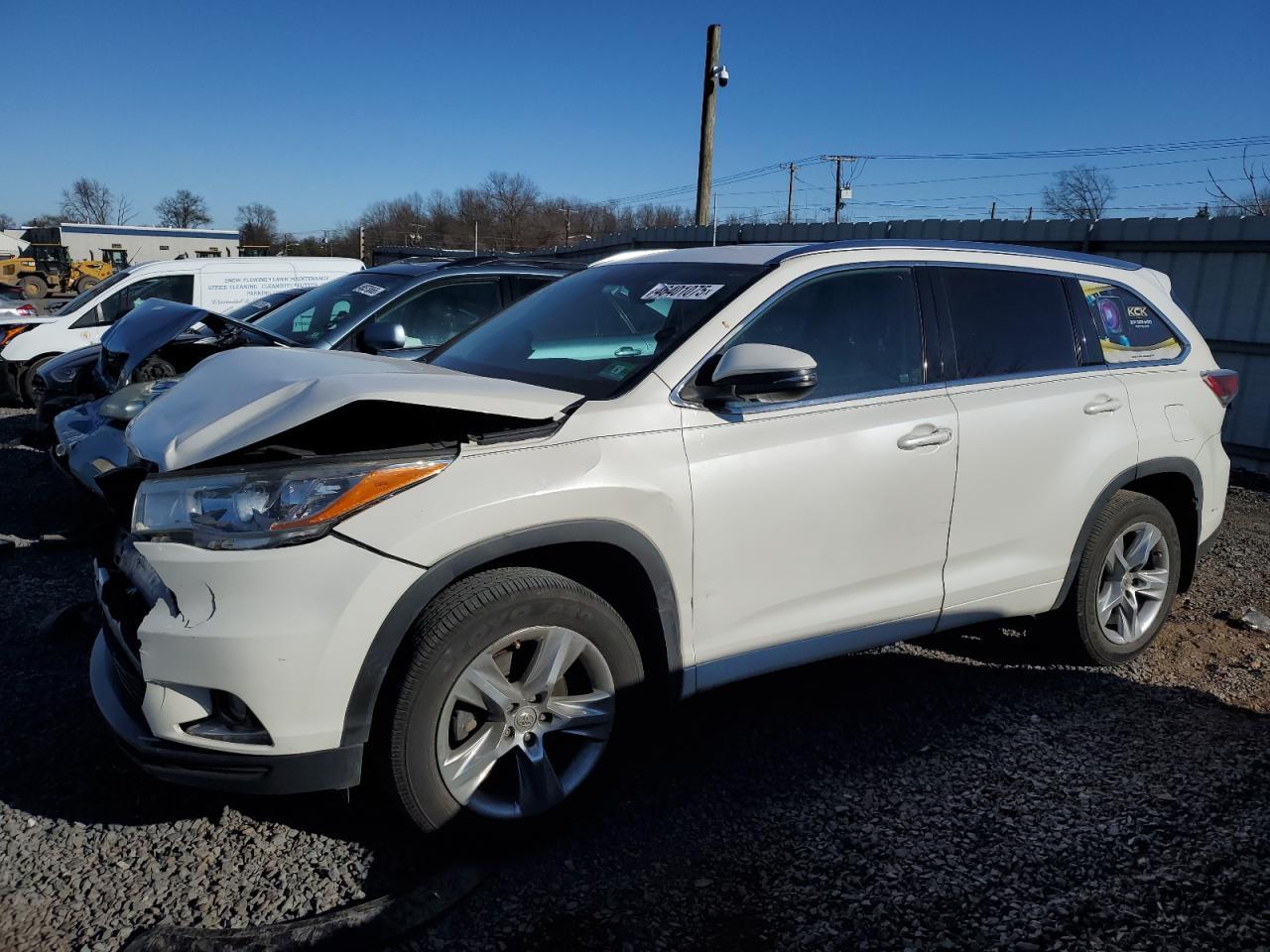 2014 TOYOTA HIGHLANDER