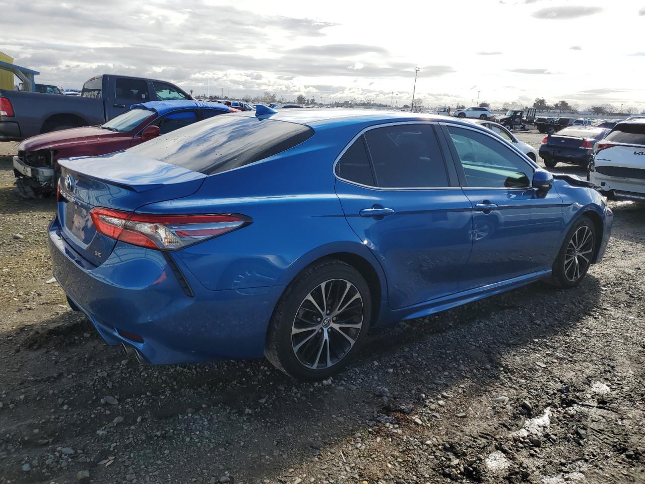 2019 TOYOTA CAMRY L - Image 3