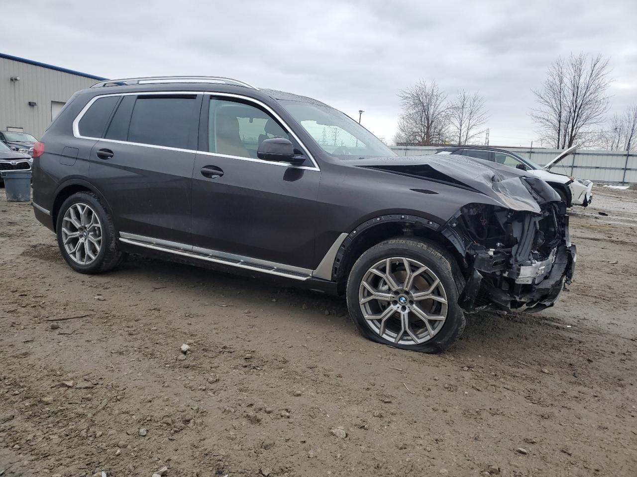 2022 BMW X7 XDRIVE4 - Image 4